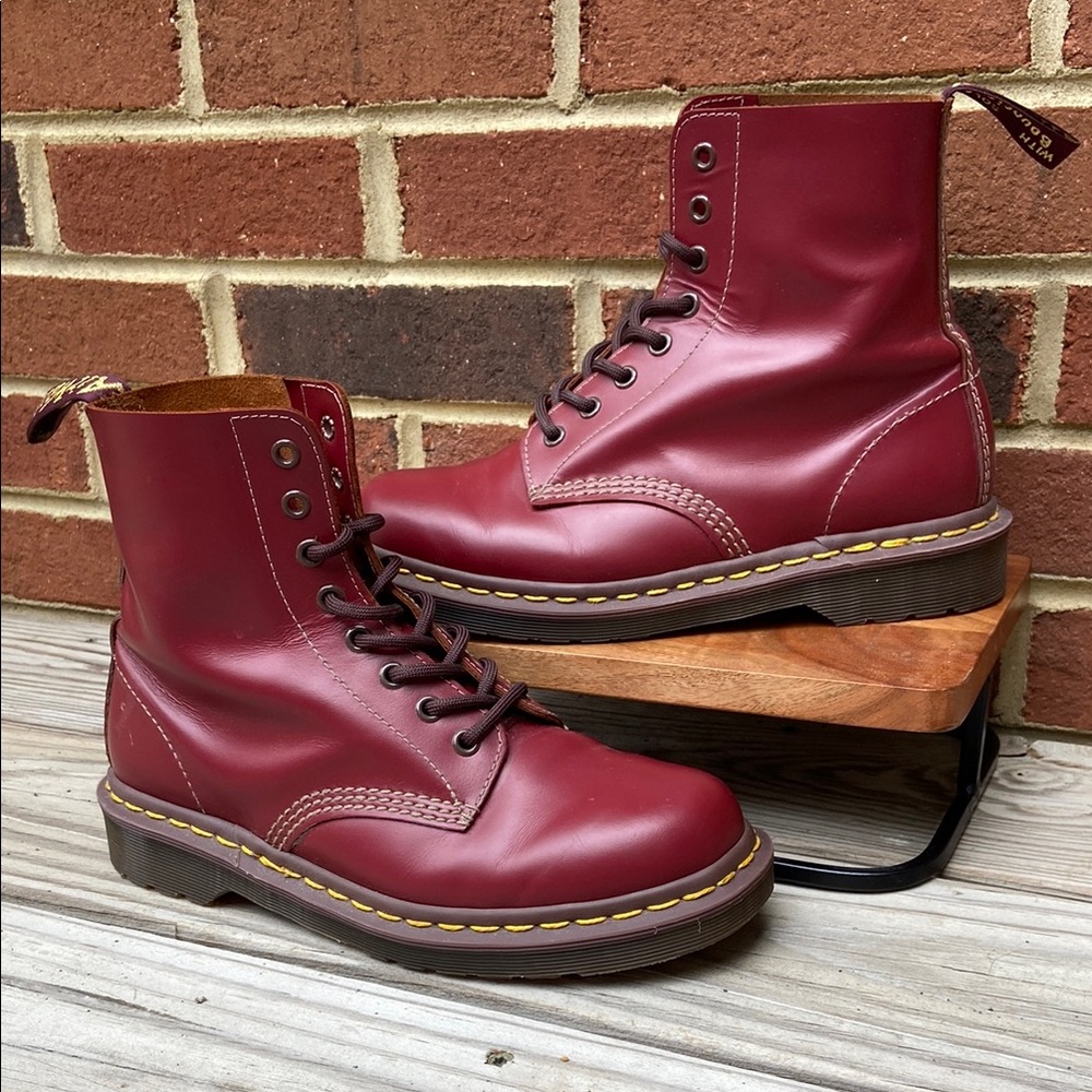 Dr. Martens Oxblood MIE 1460 Boots